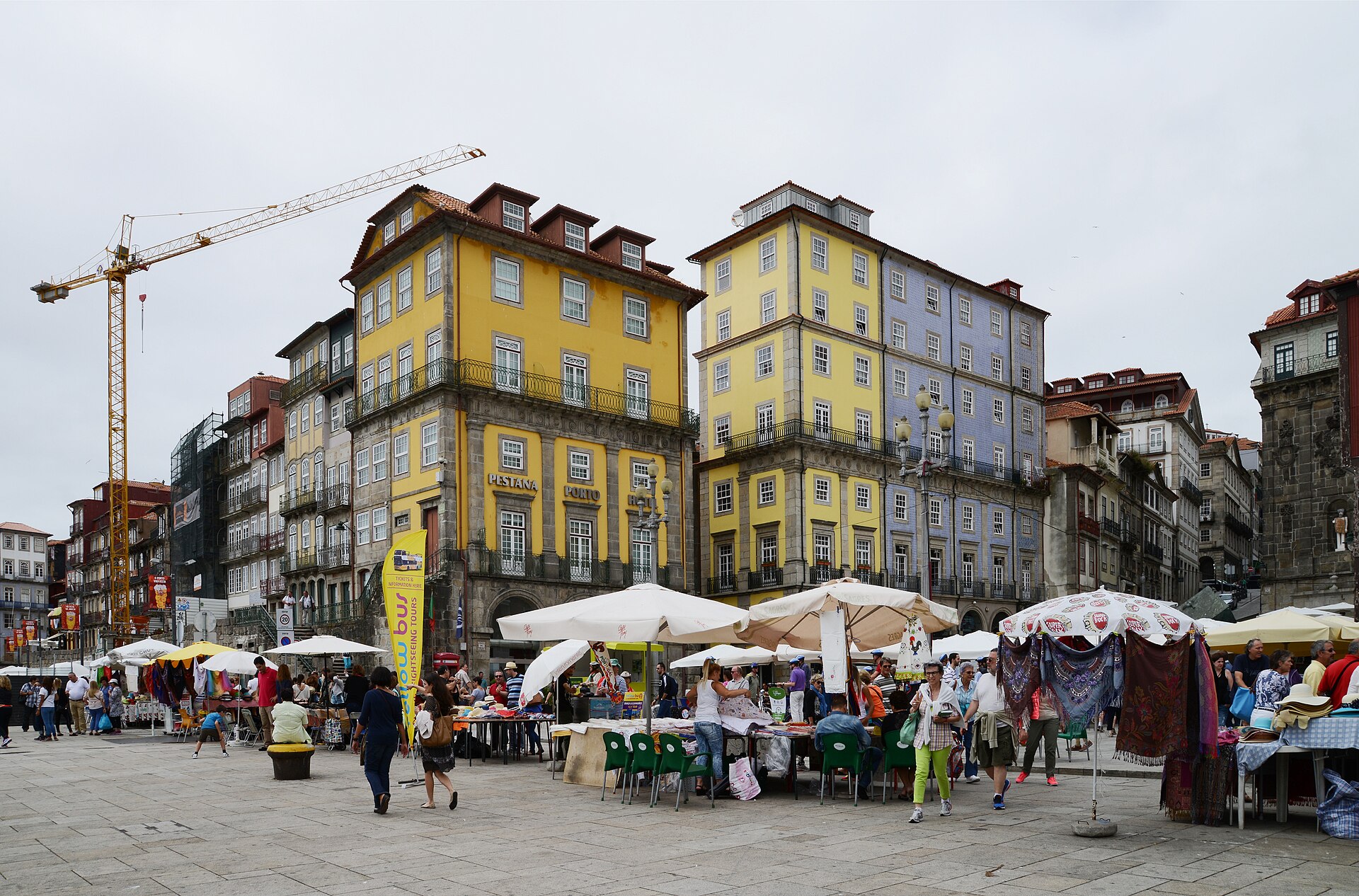 Ribeira riverside houses by the Douro — Porto, Portugal